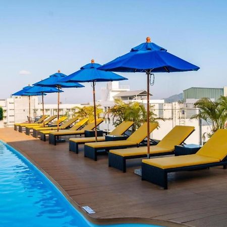 Days Inn By Wyndham Patong Beach Екстер'єр фото