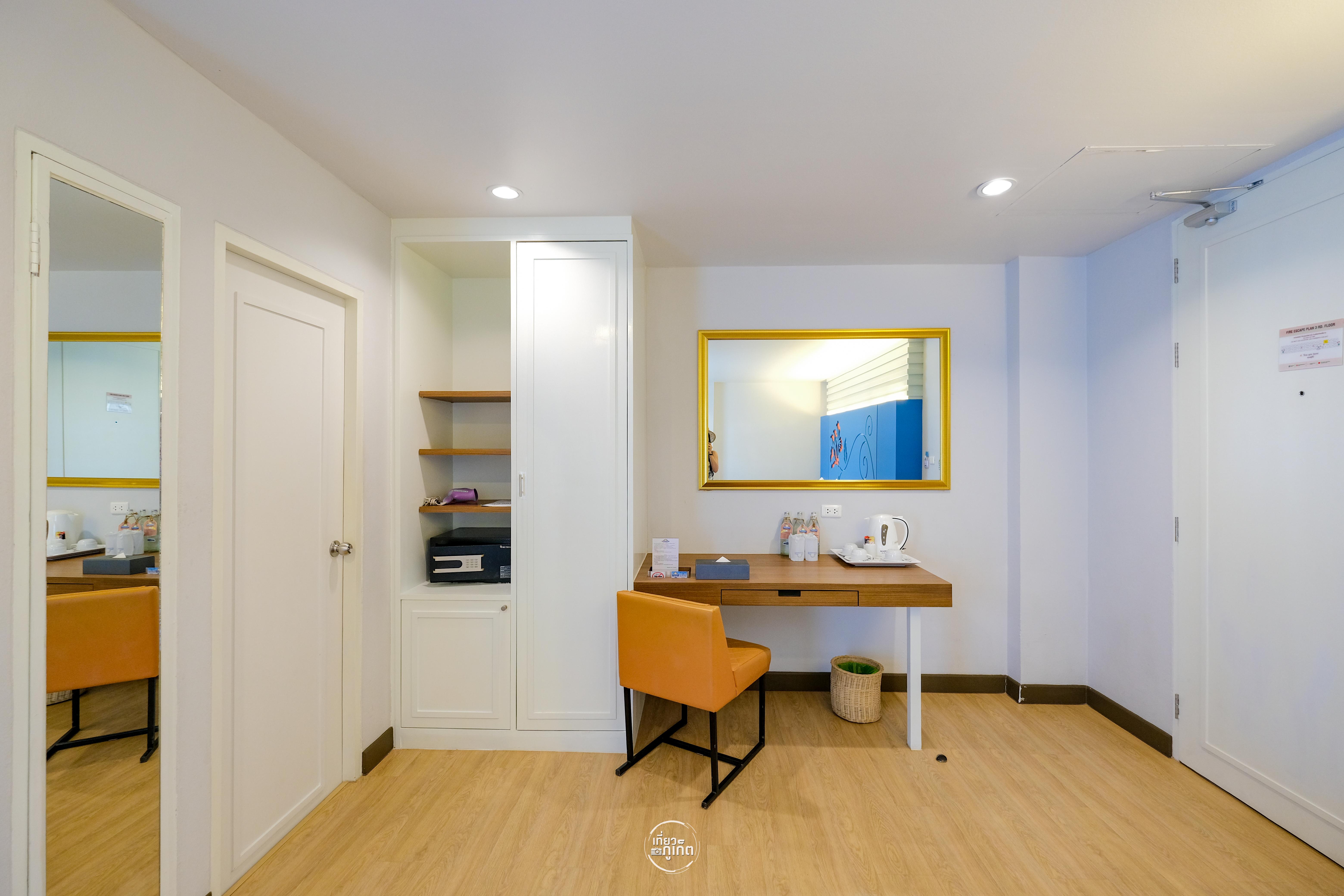 Days Inn By Wyndham Patong Beach Екстер'єр фото